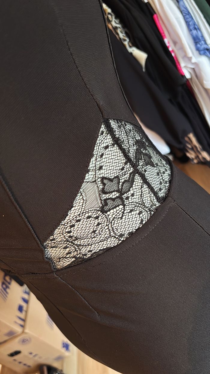 Robe dentelle noire LuiRi T34 - photo numéro 3