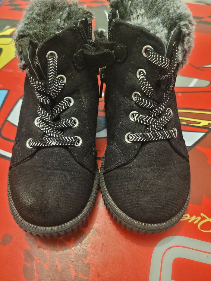 Chaussure hiver taille 22