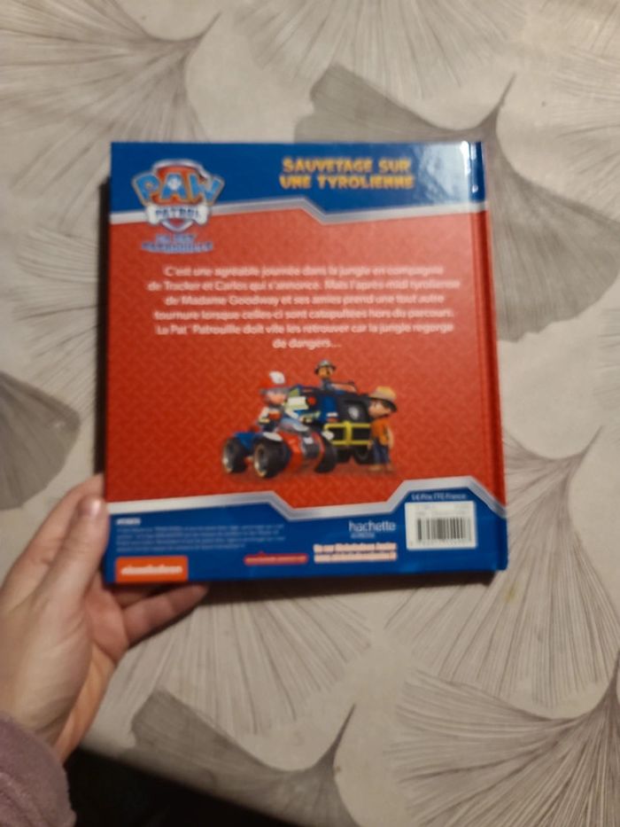 Livre pat patrouille sauvetage sur une tyrolienne - photo numéro 2