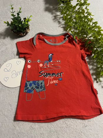Très beau tee shirt. À courte manche garçon