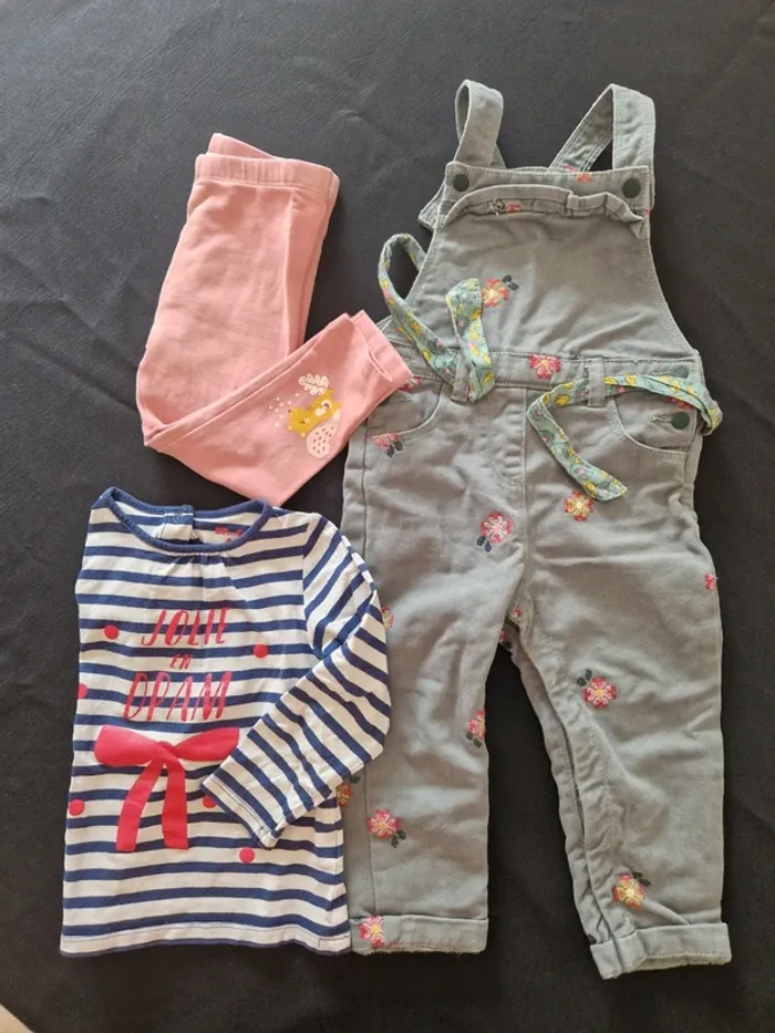 Lot de vêtements - photo numéro 2