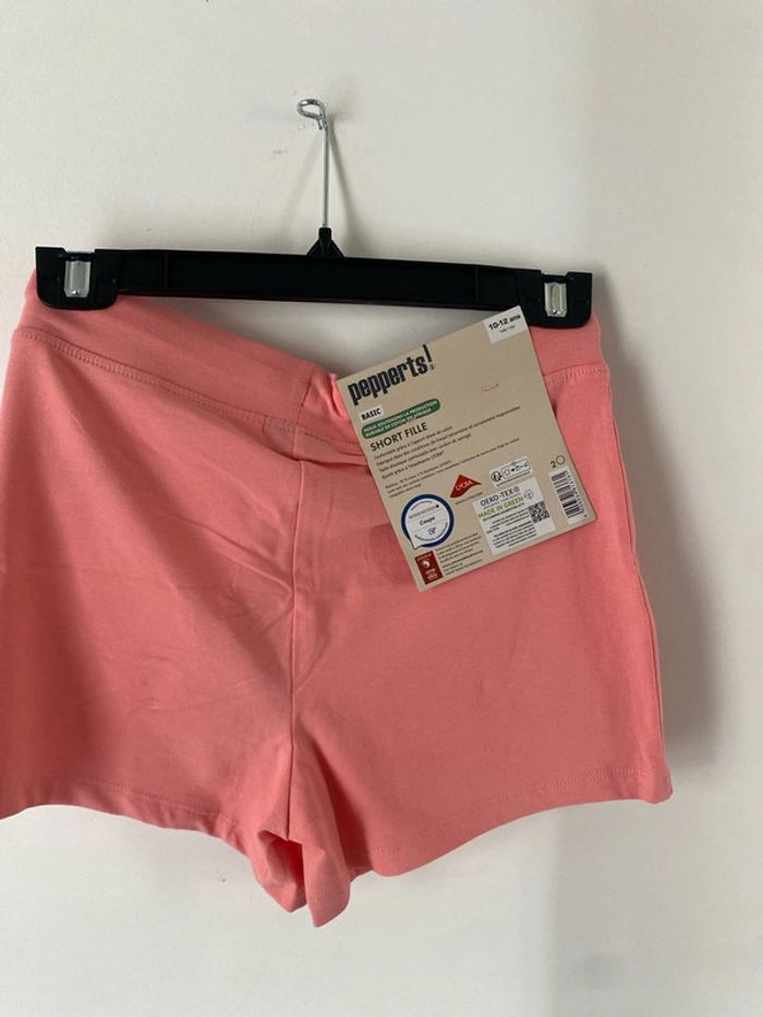 Short fille - photo numéro 3