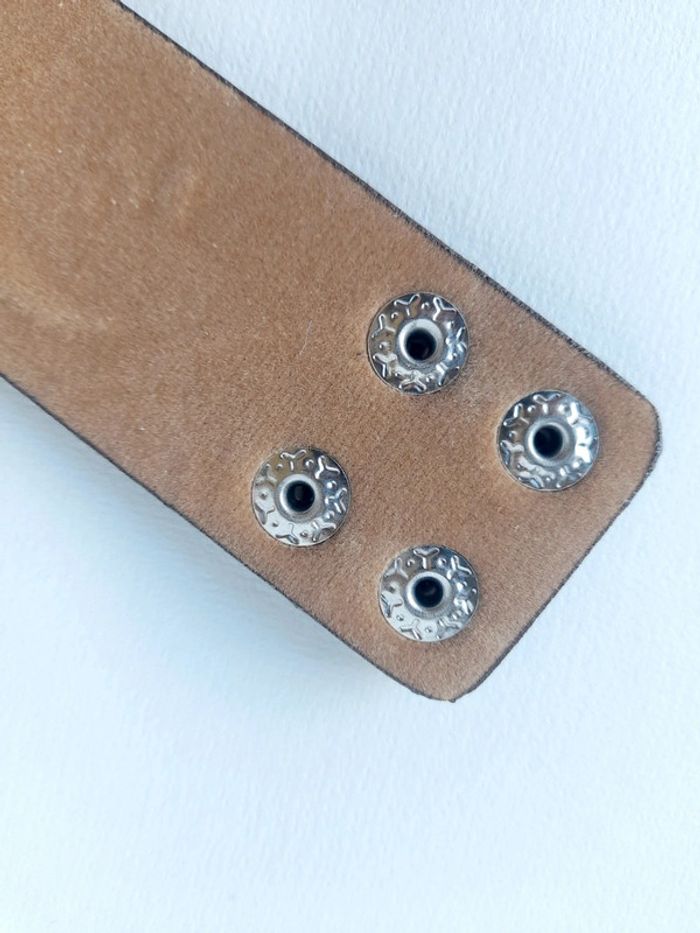 Tres jolie manchette brodée 🌼 - photo numéro 6