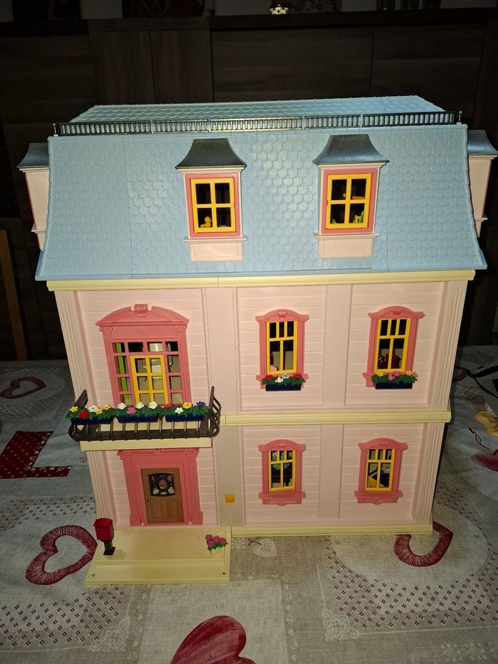 Maison Playmobil rose Dolhouse complète - photo numéro 2