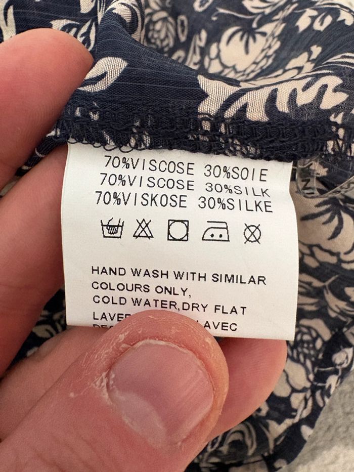 Blouse sans manches Choklate neuve Taille 38 - photo numéro 4