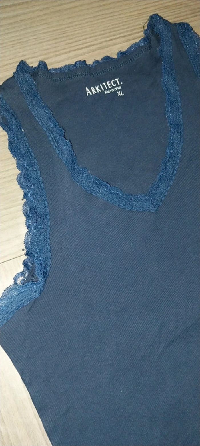 Débardeur bleu marine taille XL - photo numéro 3