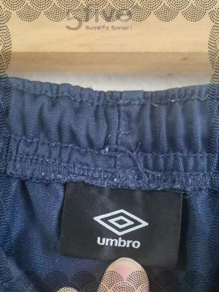 Pantalon Umbro 11/12 ans - photo numéro 4