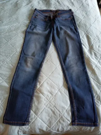 Jean Levi's bleu demi curve skinny 1/25