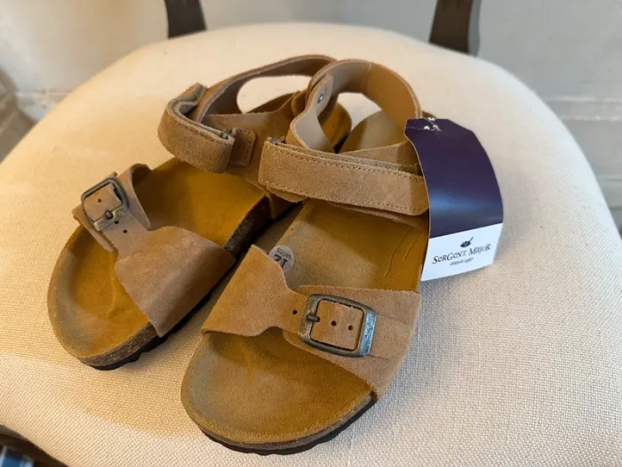 NEUF Sergent Major Chaussures Sandales cuir beige 33 enfant antidérapantes nu pied été