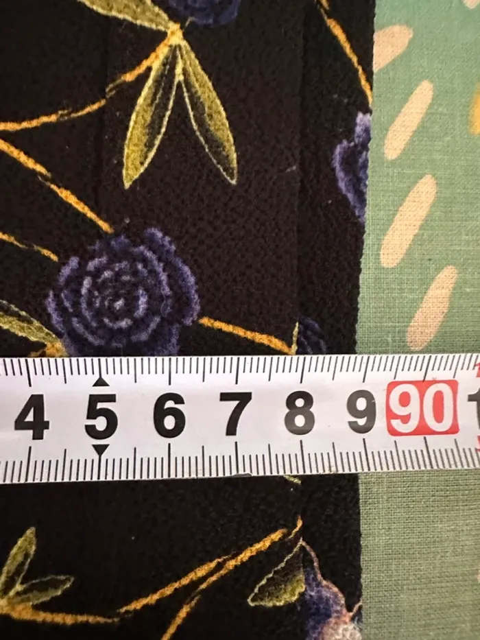 Magnifique robe noir fleuri avec poche - photo numéro 7