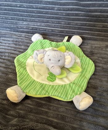 Doudou éléphant Titoutam
