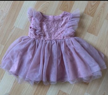 Jolie petite robe vieux rose 6/9 mois