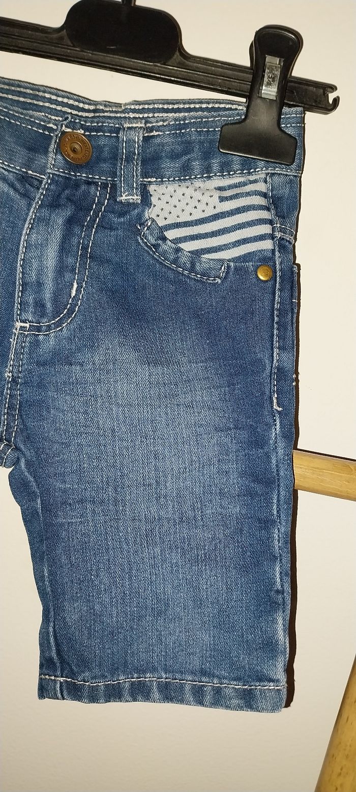 Short/ bermuda En jean État neuf 2 ans - photo numéro 2