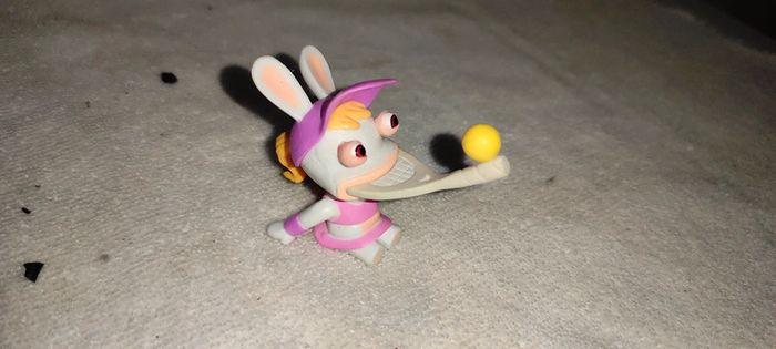 Petite figurine lapin crétin - photo numéro 2