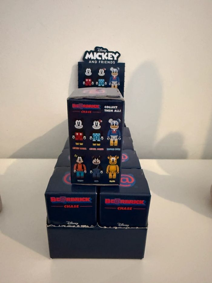 Bearbrick Disney Mickey and friend - photo numéro 2
