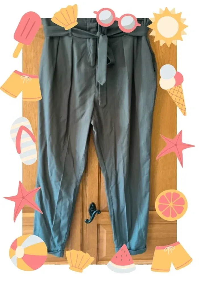 Pantalon carotte à rayures 42