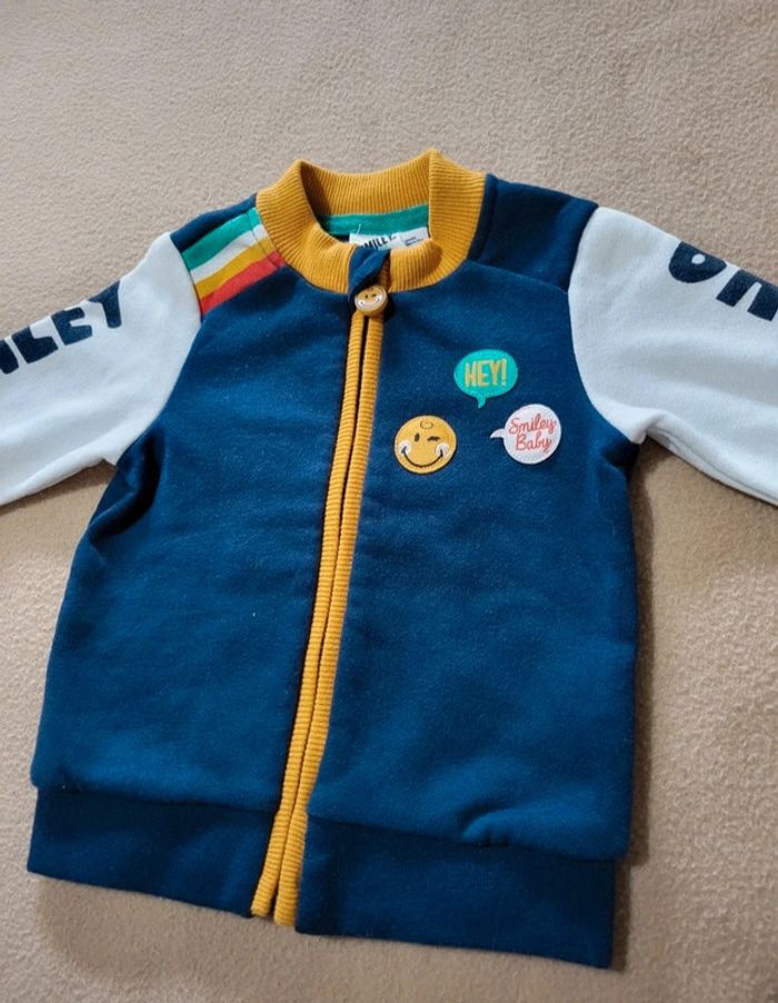 Gilet en molleton comme neuf - photo numéro 2