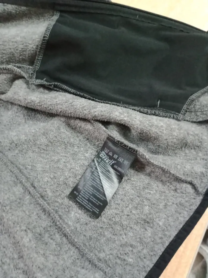 Veste polaire grise - photo numéro 15