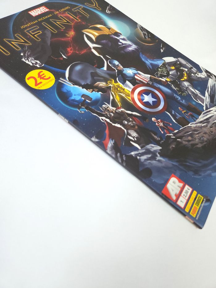 Infinity Marvel N°01 - Panini Comics - Mars 2014 - photo numéro 2