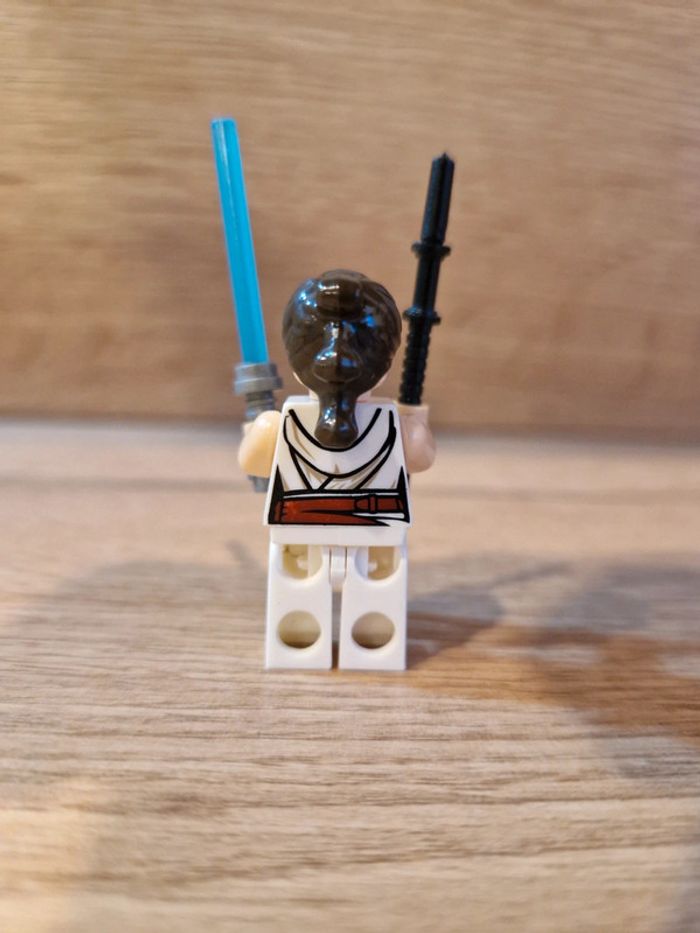 Figurine type lego Jedi Rey Skywalker star wars - photo numéro 4