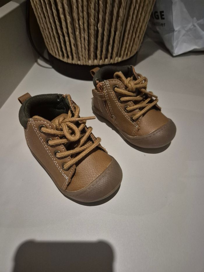 Chaussure bébé - photo numéro 3