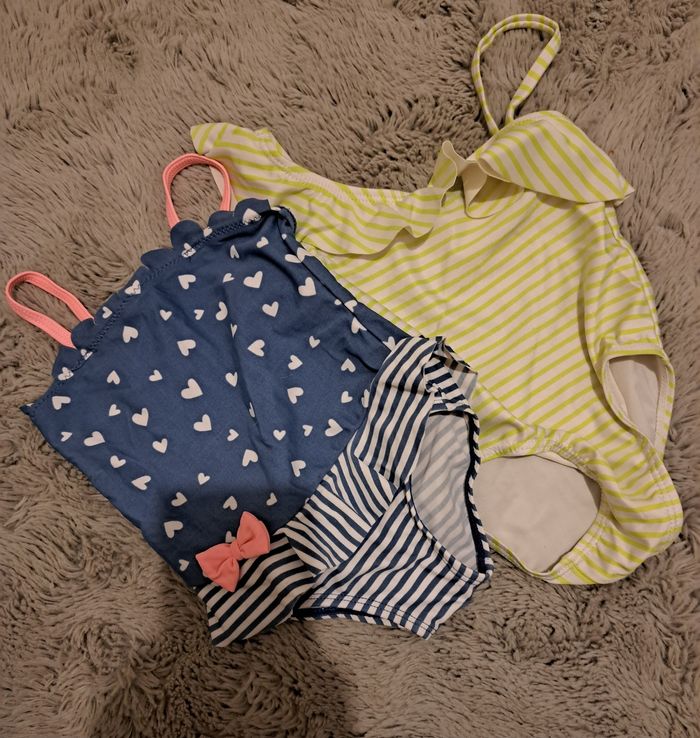 Lot 2 maillots de bain bébé fille