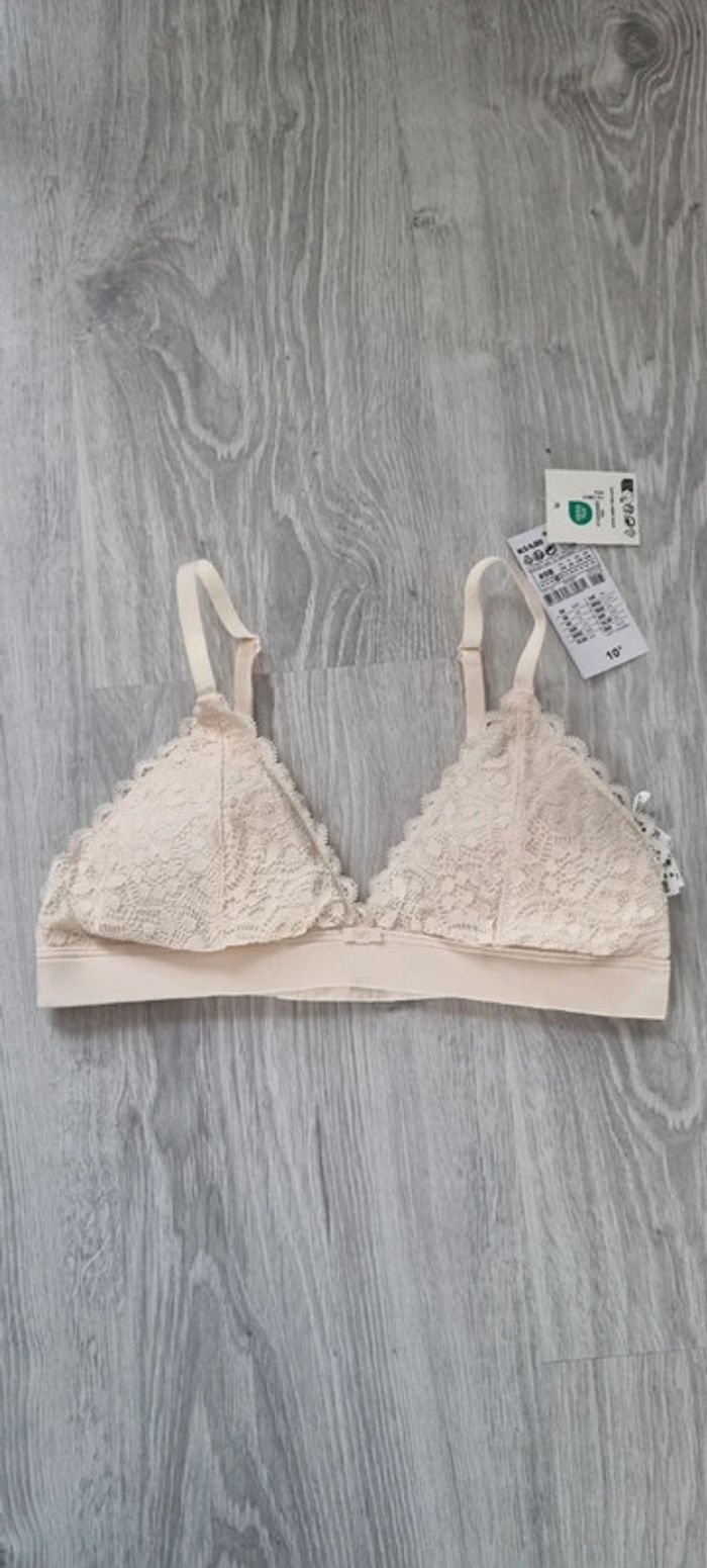 Soutiens-gorge 85B neuf sans armatures