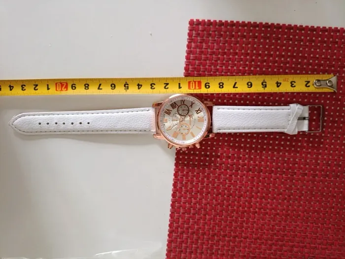 Montre femme neuve - photo numéro 3