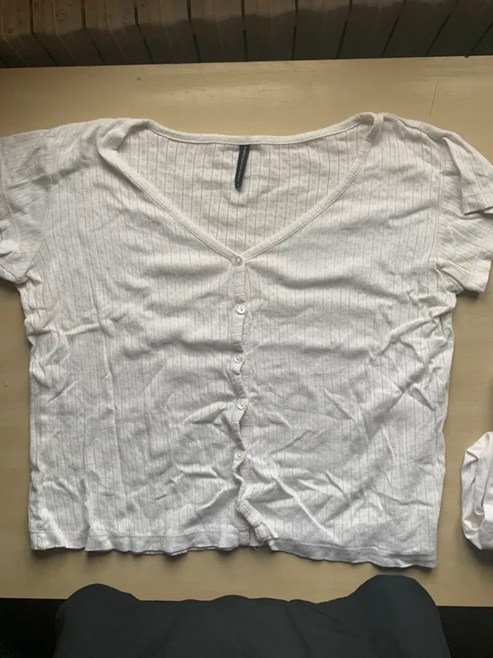 Lot de t-shirt blanc Lévis - photo numéro 3