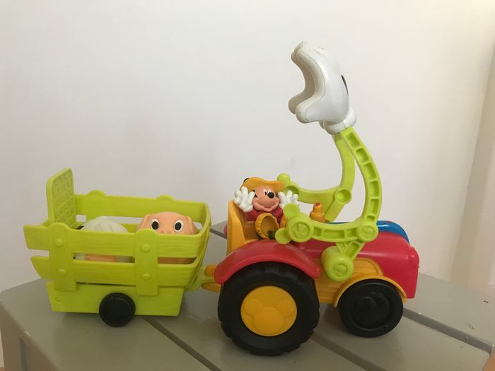 Le tracteur de Mickey-remorque et personnages +2 ans - photo numéro 2