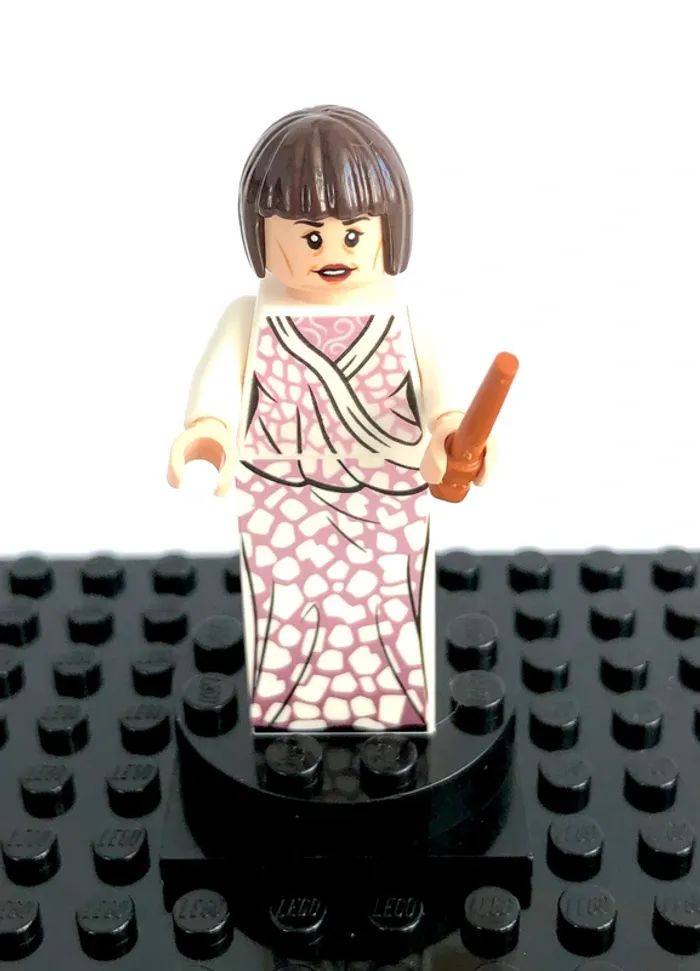 LEGO Harry Potter Goblet of Fire - Mme Olympe Maxime, white dress
