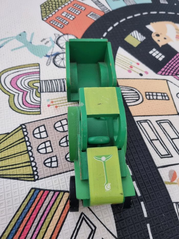 Tracteur en bois - photo numéro 3