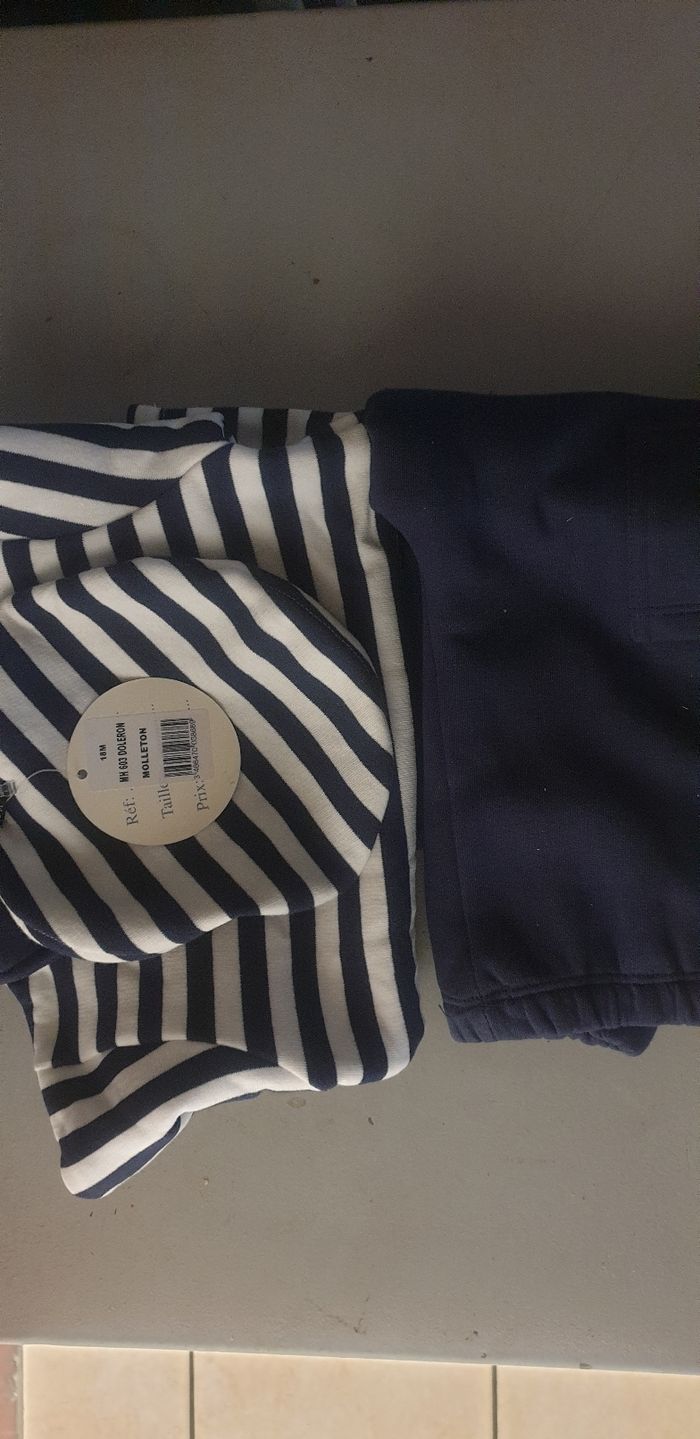 Vêtements 18 mois - photo numéro 2