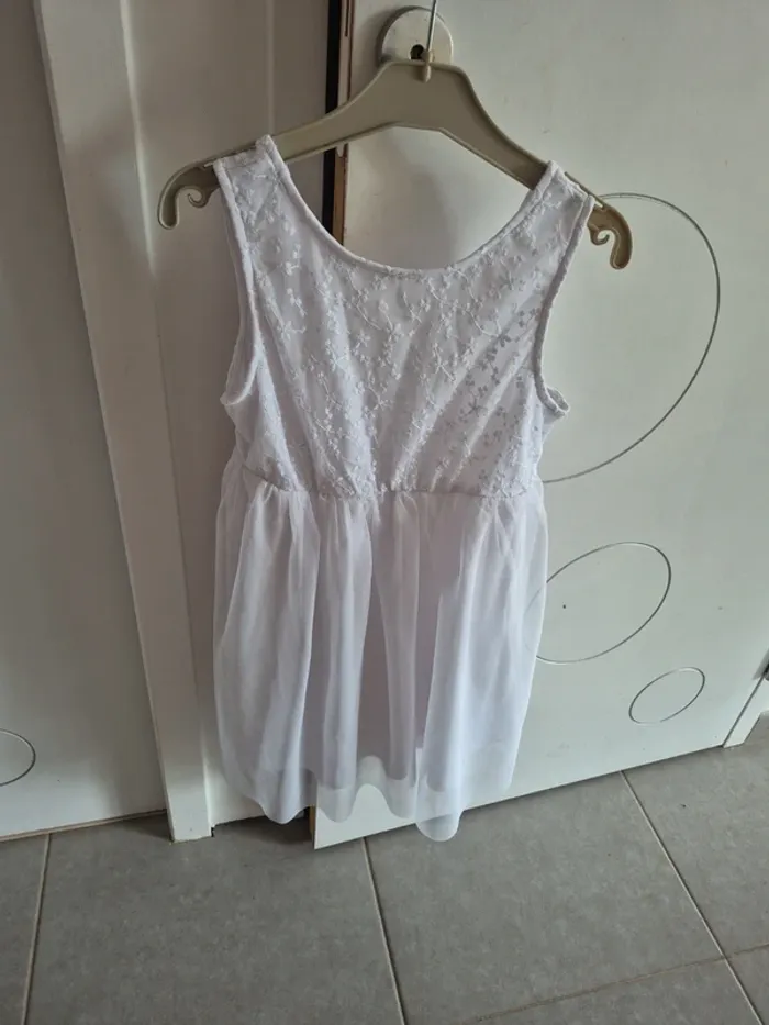 Robe blanche 10 ans