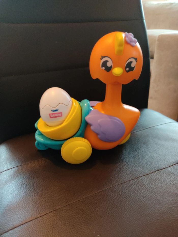 Jouet d'éveil tomy mon poussin pop et go - photo numéro 2