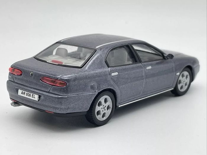 Coffret Alfa Roméo 166 (1998) Série limitée 1/43 Solido - photo numéro 4