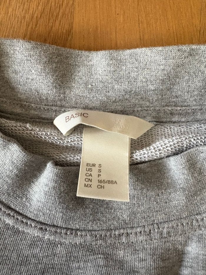 Pull gris - photo numéro 3