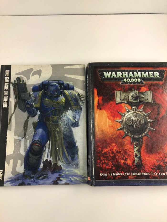Warhammer 40,000 dans les ténèbres d’un lointain futur et une galaxie en guerre
