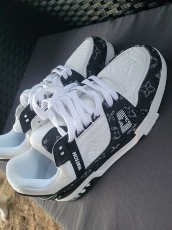 Basket homme taille 40