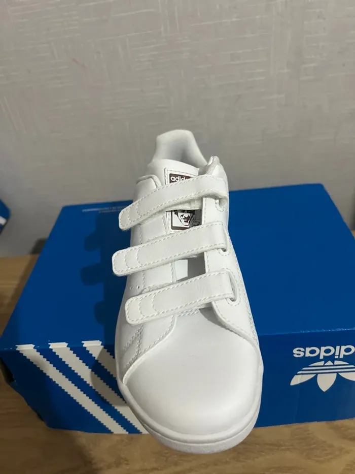 Baskets blanches à scratch Adidas Stan Smith 34 - photo numéro 4