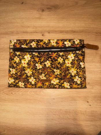 Pochette cabaïa mishigan