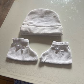 Bonnet + chaussette naissance
