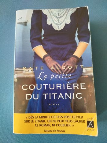 Livre " la petite couturière du Titanic"