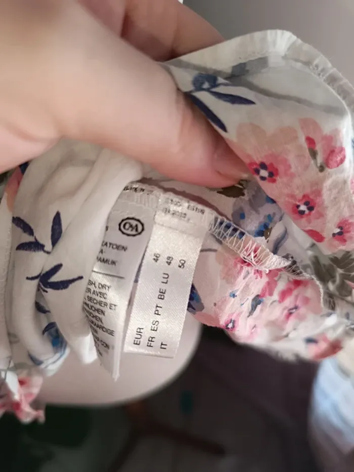 🎀 jolie t-shirt blanc motif fleur c&a taille 48🎀 - photo numéro 4