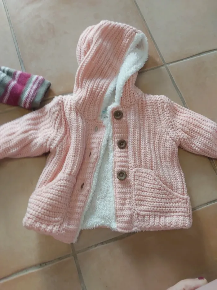 Lot veste polaire 6 mois - photo numéro 5