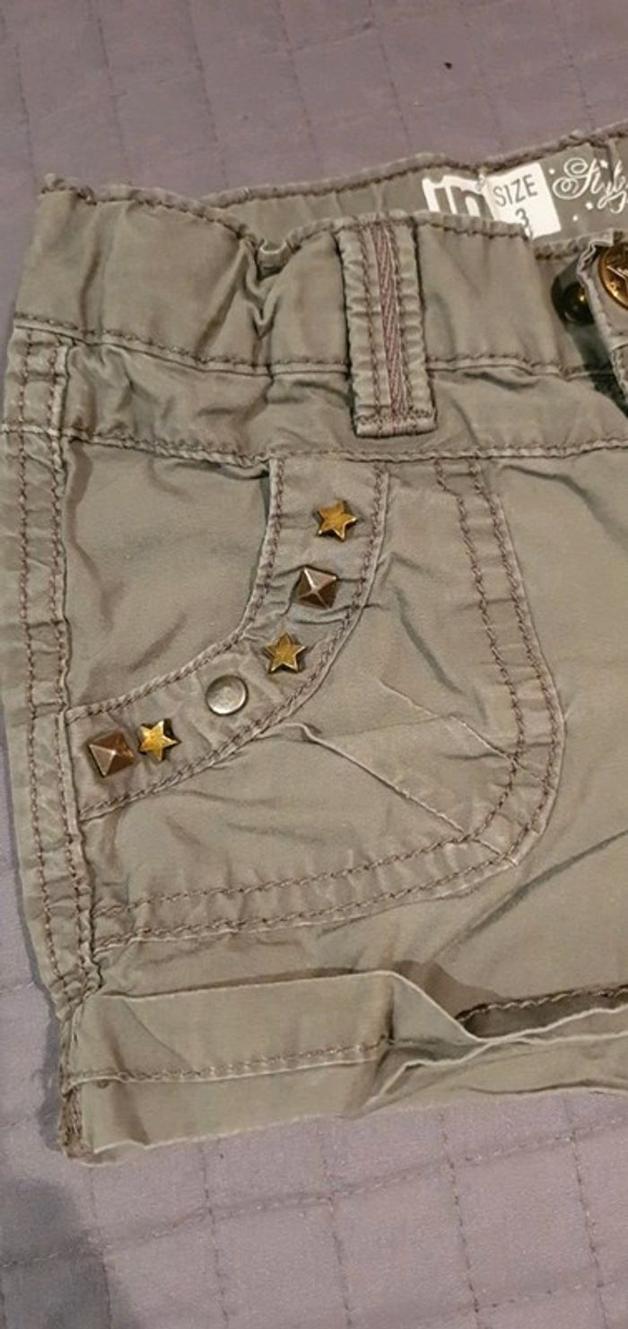 Short kaki - photo numéro 2