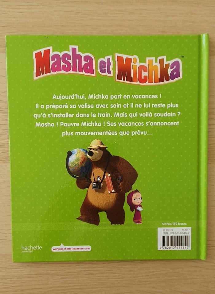 Livre Masha & Michka "Bonnes vacances, Michka !" - photo numéro 2