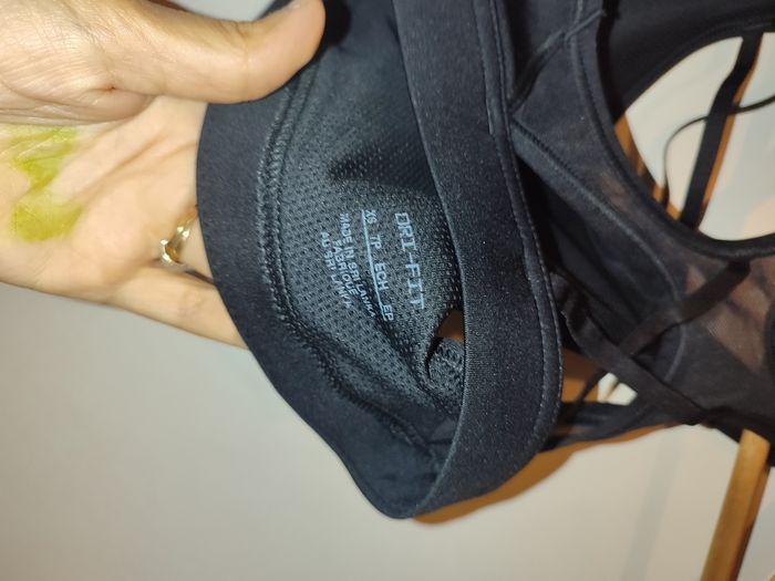 Brassière Nike neuve - photo numéro 3