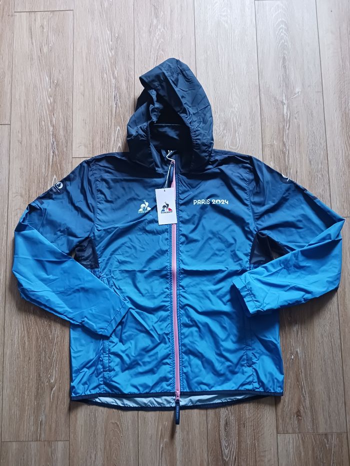 Veste coupe-vent bleu à double fermeture Le Coq Sportif édition Jeux Olympiques Paris 2024 taille M