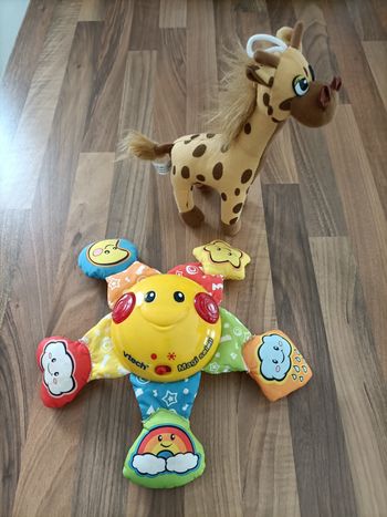 Lot bébé étoile pieuvre musicale et peluche girafe